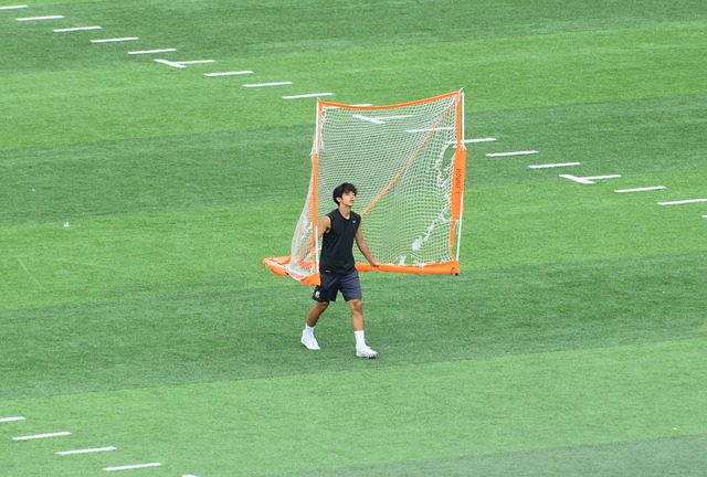 的警惕和默